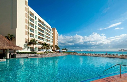 Zona Hotelera Apartment | Westin Lagunamar Ocean Resort and Spa Luxury Studio