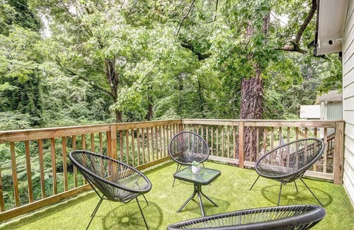 Westview House | Westview Retreat Minutes from Downtown Atlanta