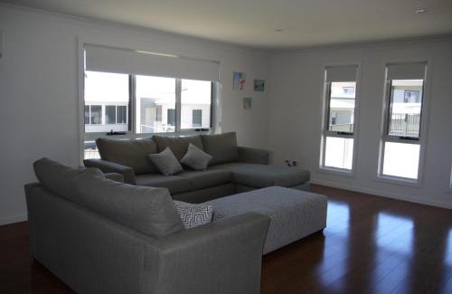 Bridport Villa | Westwood Villas - Bridport