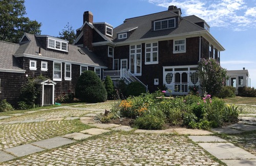 The Dumplings House | Wetherledge Estate Jamestown R.I- Amazing Views of Narragansett Bay & Newport