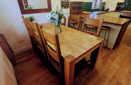 Manchester Cottage | Whalley Range Gem – Detached, Parking, Near City