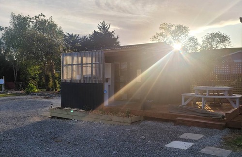 Porangahau Cabin | Whare Puna @ Piri's Pa
