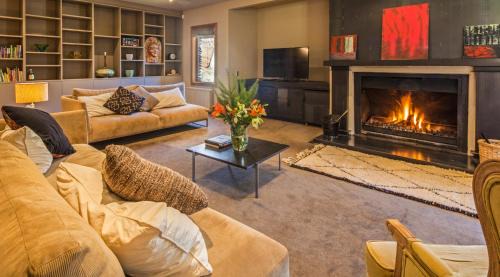 Arrowtown House | Wharenui Holiday Home by MajorDomo