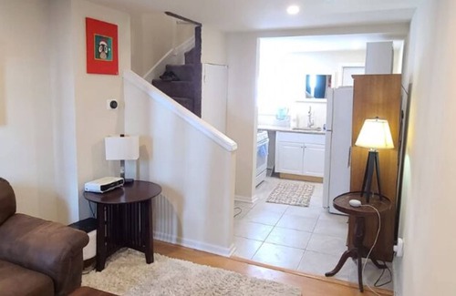 Union Square House | What did the 'Lemmon' say to the Lime? "Sour you doing?"