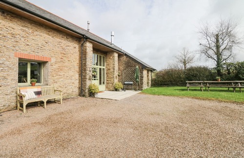 Hele House | WHEELHOUSE, pet friendly, character holiday cottage in West Down