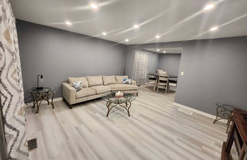 Chatham-Kent Apartment | When you stay at this centrally located place,