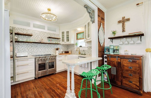 Pirates Beach House | Where Designer Style Meets Laid-Back Beach Life