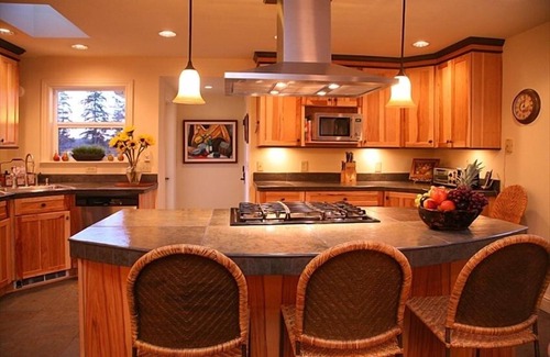 Langley House | Whidbey Bungalow - Sleeps 12!