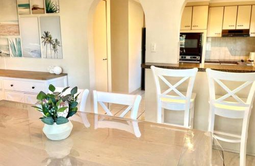 Bongaree Apartment | WHISPERING PALMS