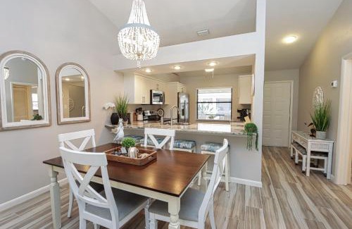 Iona Apartment | Whispering Palms in Cinnamon Cove - 2 bedroom 2 bathroom Condominium