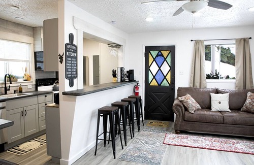 Salt Lake Mountain Resorts Cabin | Whispering Pines by Cottonwood Lodging