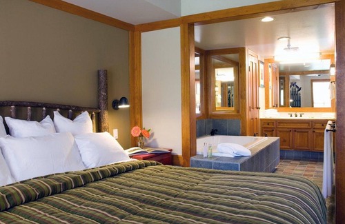 Blackcomb Resort | Whistler Upper Village 1 bdrm Christmas Week Dec 22 to 28 only