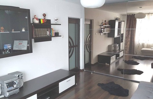 Sector 6 House | White Apartment With 2 Rooms And Parking Place