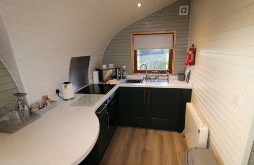 Hayton Cabin | White Cleugh Pod with hot tub, firepit and BBQ close to Hadrian's Wall and Talkin Tarn