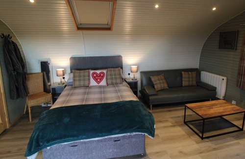 Hayton Cabin | White Cleugh Pod with hot tub, firepit and BBQ close to Hadrian's Wall and Talkin Tarn