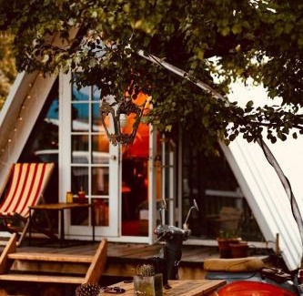 Kutaisi House | White Cottage in Wonderland