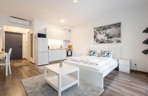 Corvin negyed Apartment | White Cottage Studio