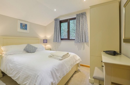 Beaworthy House | WHITE HEN, family friendly, with a garden in Halwill Junction