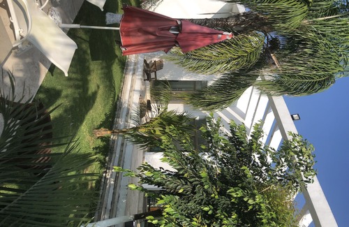 Tequesquitengo House | White House the best house