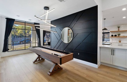 Wetmore House | White Lotus | Pool+ Hot Tub +Mini Golf +Sleeps 16+