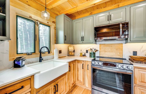 Jefferson Cabin | White Mtn Views: Idyllic Log Cabin in Jefferson!