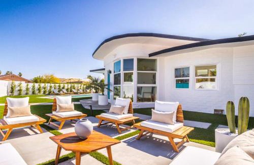 Racquet Club West Villa | White Pearl - Pool - Spa - Mountain Views