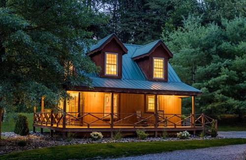 Millersburg Cabin | White Pine . Trailside Lodging