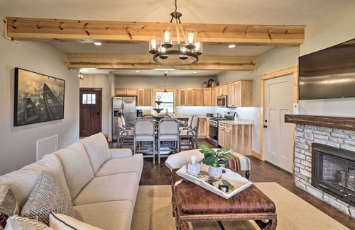 Flippin House | White River House for fishing w/Private River Access and Boat Launch!