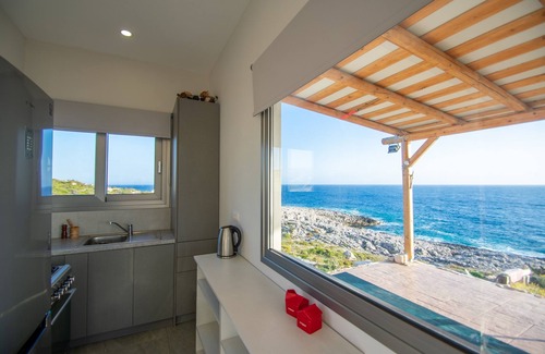 Agia Marina House | White Rock Cave Villa