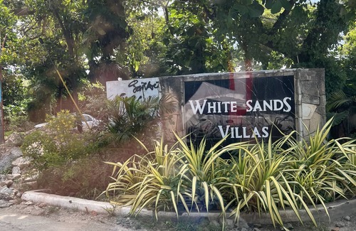 Maribago Apartment | White Sands Villas 5 Min. Walk To Famous Blue Water Resort. Free Access By Owner