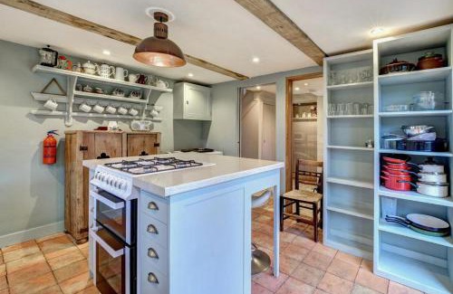 Snape House | Whitewalls