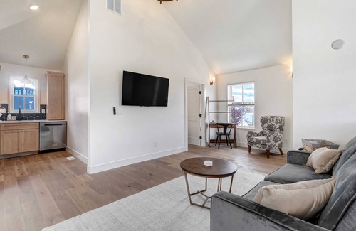 Buena Vista House | Whitewater Peak! Cozy Retreat with Scenic Views