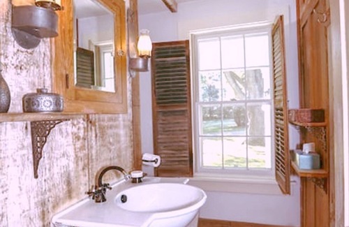 Addison Bed & Breakfast | Whitford House