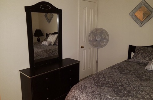 Spring Valley Condo | Whole Apt, Private Entrance, Great area w/Small Efficiancy Kitchennette.