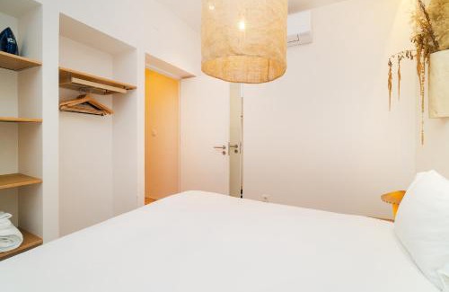 Alfama Apartment | WHome Lisbon Charm Walk to Graça Viewpoints