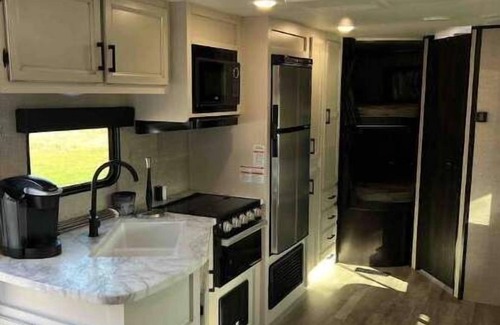 Rockport House | “Whooperazzi” The Sunrise Bay View Camper