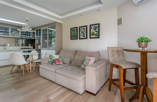 Porto da Lagoa Apartment | WI-FI 350MB | Pier at Lagoa da Conceição #LA12