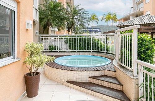 Ingleses Norte Apartment | WI-FI 700MB | Swimming Pool | Barbecue Grill #IA25