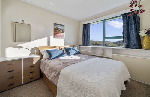 Waitarere Beach House | Wicks Whanau - Waitarere Beach Holiday Home