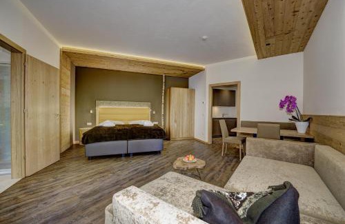 San Leonardo in Passiria Hotel | Wiesenhof Gardenresort