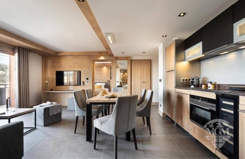 Plagne Centre Apartment | Wifi, ski-in/ski-out & foot of the slopes, view mountain, swimming pool, balcony, parking, tv, 63m²