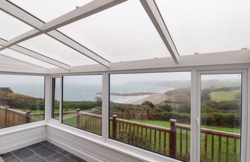 Helston Cottage | WILD ACRES, pet friendly, luxury holiday cottage in Coverack