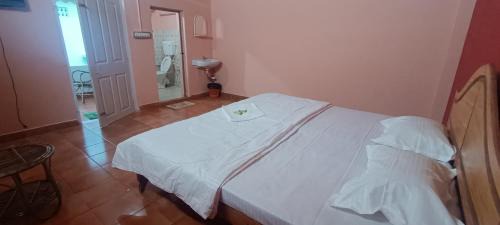 Kumily Bed & Breakfast | Wild campers thekkady