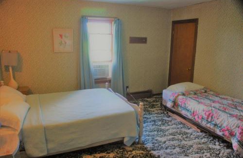 Erie County House | Wilderness Lodge - perfect family reunion