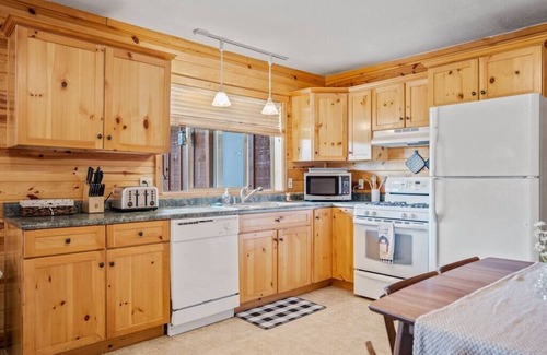 Greer House | Wildflower Retreat Bungalow