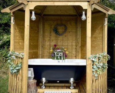 Mabe House | WildView Luxury Glamping with Outdoor Bath and Stunning Views