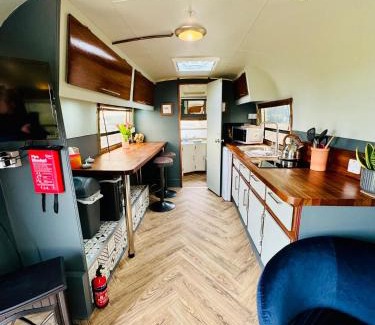 Mabe House | WildView Luxury Glamping with Outdoor Bath and Stunning Views
