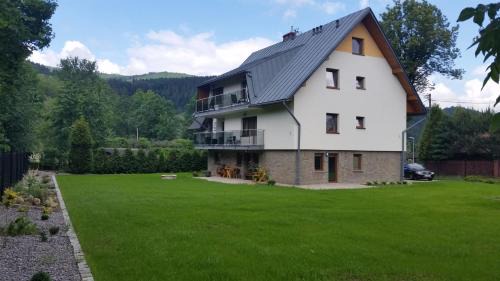 Wegierska Gorka Apartment | Willa na Plażowej