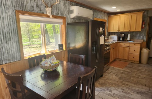 Wellston Cabin | Willie's "One More Fish" cabin in Wellston MI