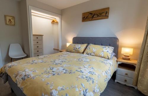 Thirsk House | Willow Cottage